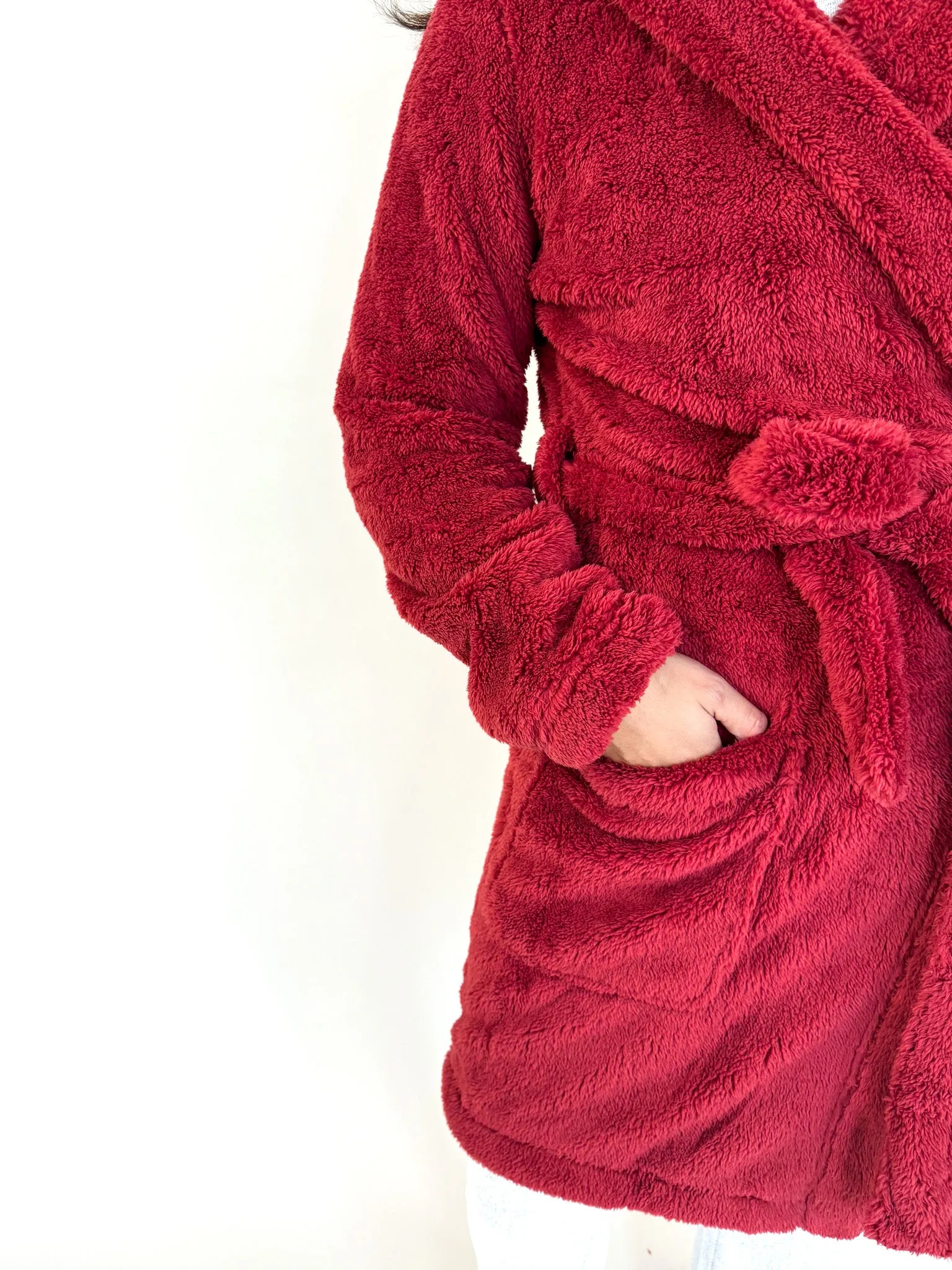 Aarti Plush Short Robe