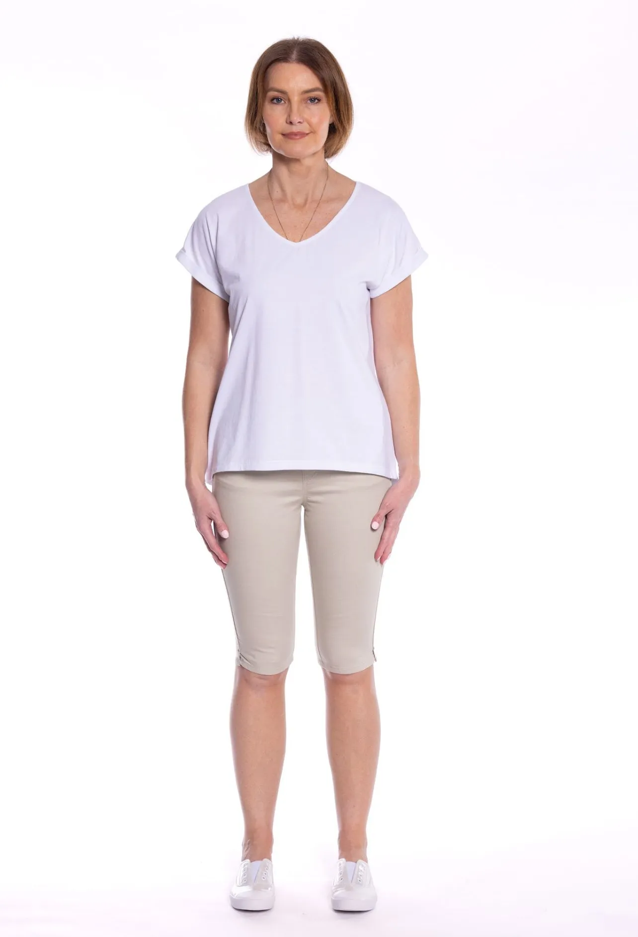 CAFE LATTE V NECK TEE