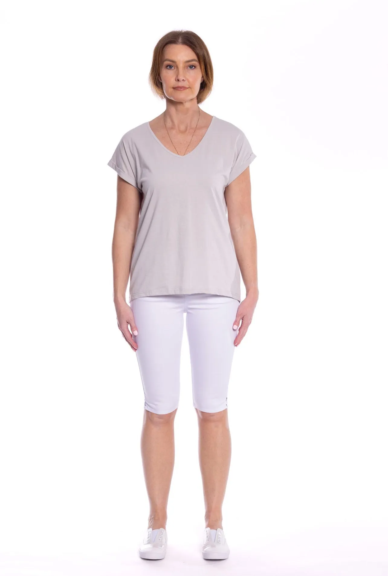 CAFE LATTE V NECK TEE