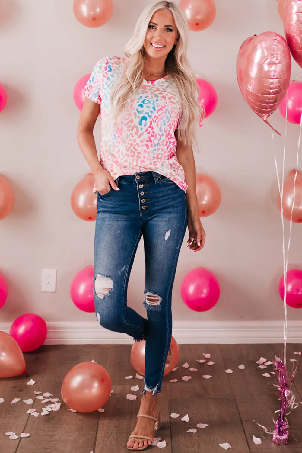 Leopard V-Neck Short Sleeve Tee
