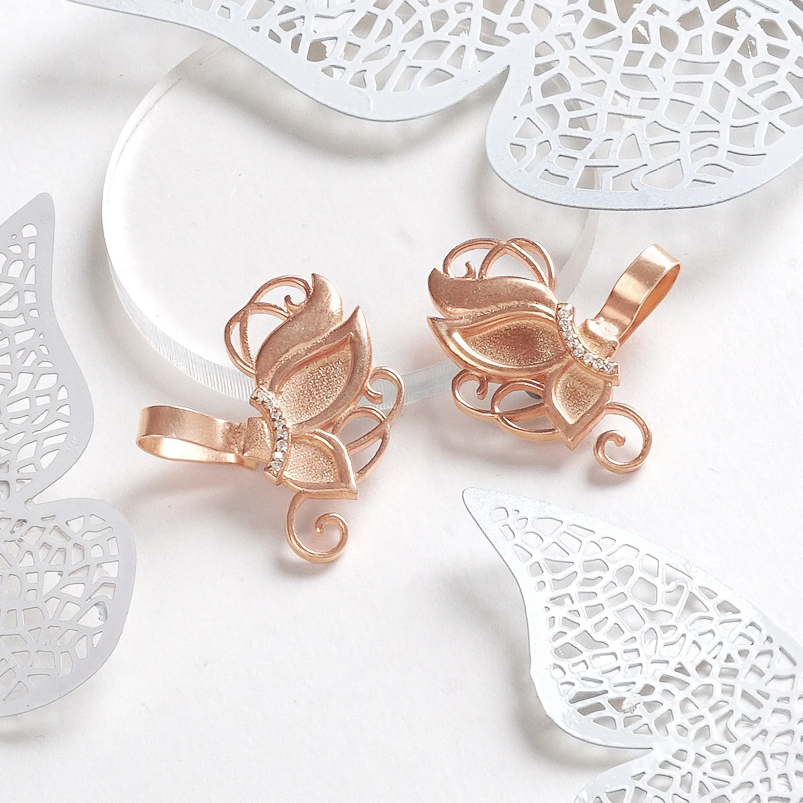 Parvana Rosegold Earcuff